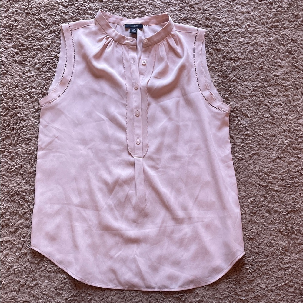 Ann Taylor Light Pink Sleeveless Henley Camisole